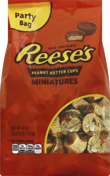 How many reese miniatures are in a 40 oz bag Reese S Peanut Butter Cups Miniatures Hy Vee Aisles Online Grocery Shopping