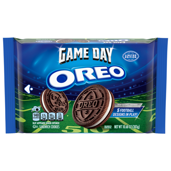 Oreo Game Day Chocolate Sandwich Cookies, Limited Edition | Hy-Vee